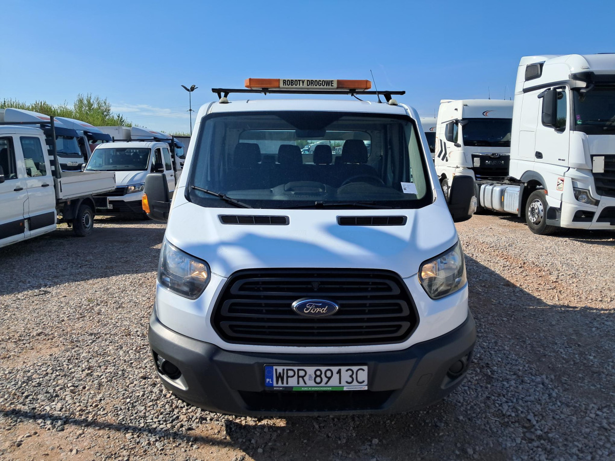 FORD TRANSIT DOKA - Dodávka s dvojitou kabinou: obrázek 3 FORD TRANSIT DOKA - Dodávka s dvojitou kabinou: obrázek 3