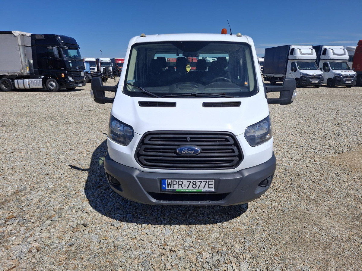 FORD TRANSIT DOKA - Dodávka s dvojitou kabinou: obrázek 2 FORD TRANSIT DOKA - Dodávka s dvojitou kabinou: obrázek 2