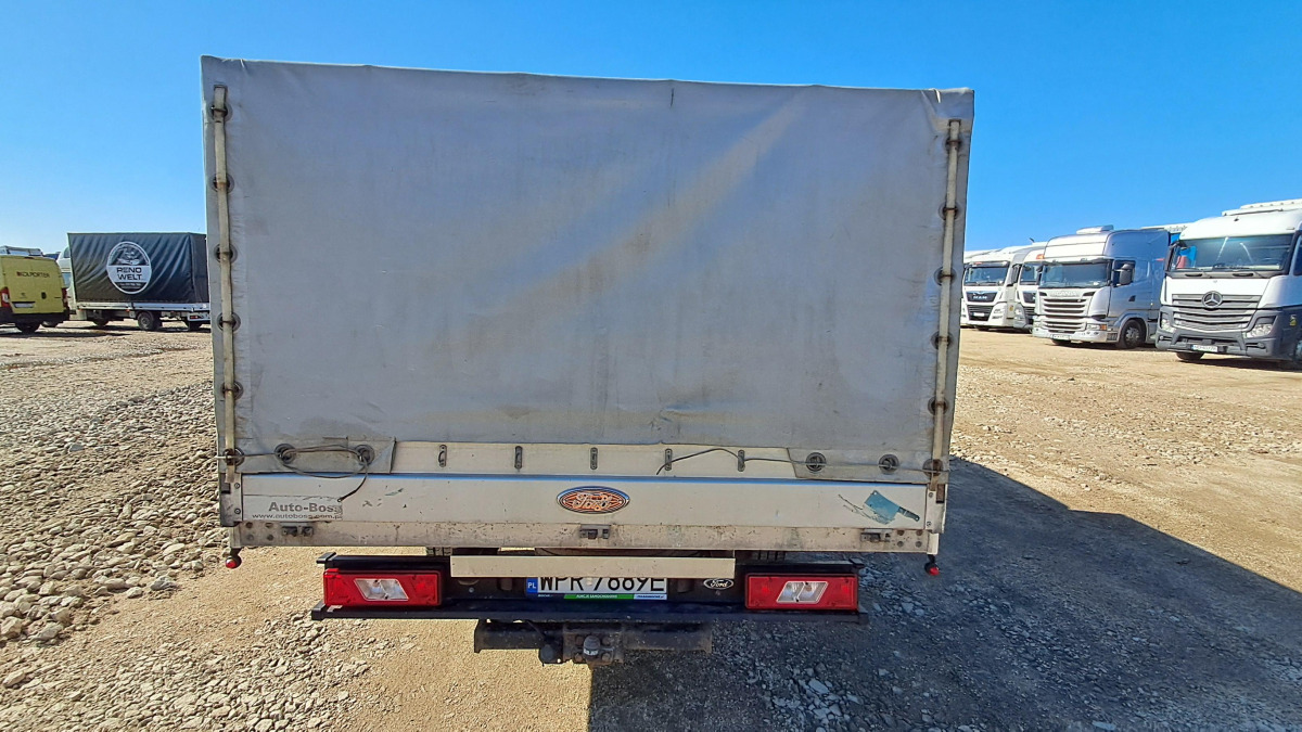 FORD TRANSIT PLANDEKA - Plachtová dodávka: obrázek 5 FORD TRANSIT PLANDEKA - Plachtová dodávka: obrázek 5