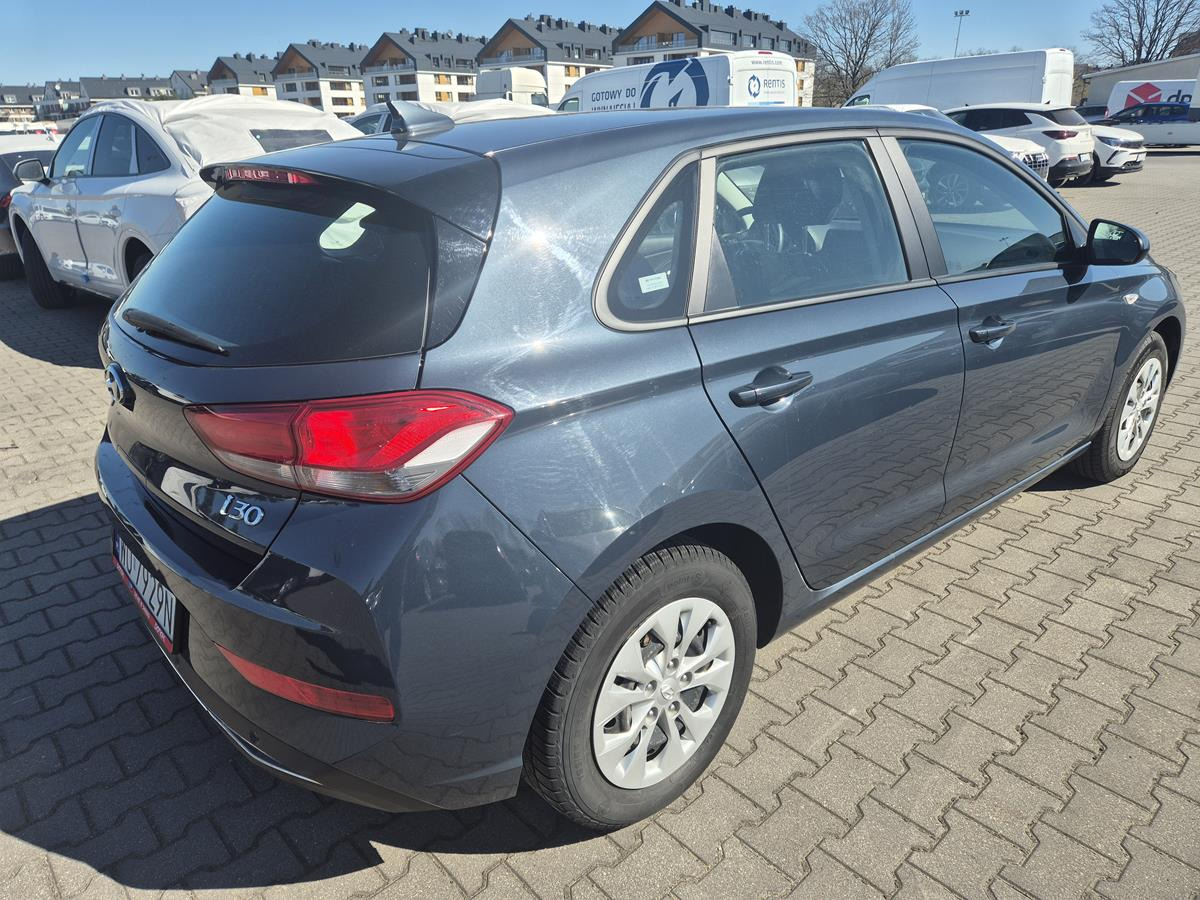 HYUNDAI I30 HATCHBACK - Osobní auto: obrázek 4 HYUNDAI I30 HATCHBACK - Osobní auto: obrázek 4