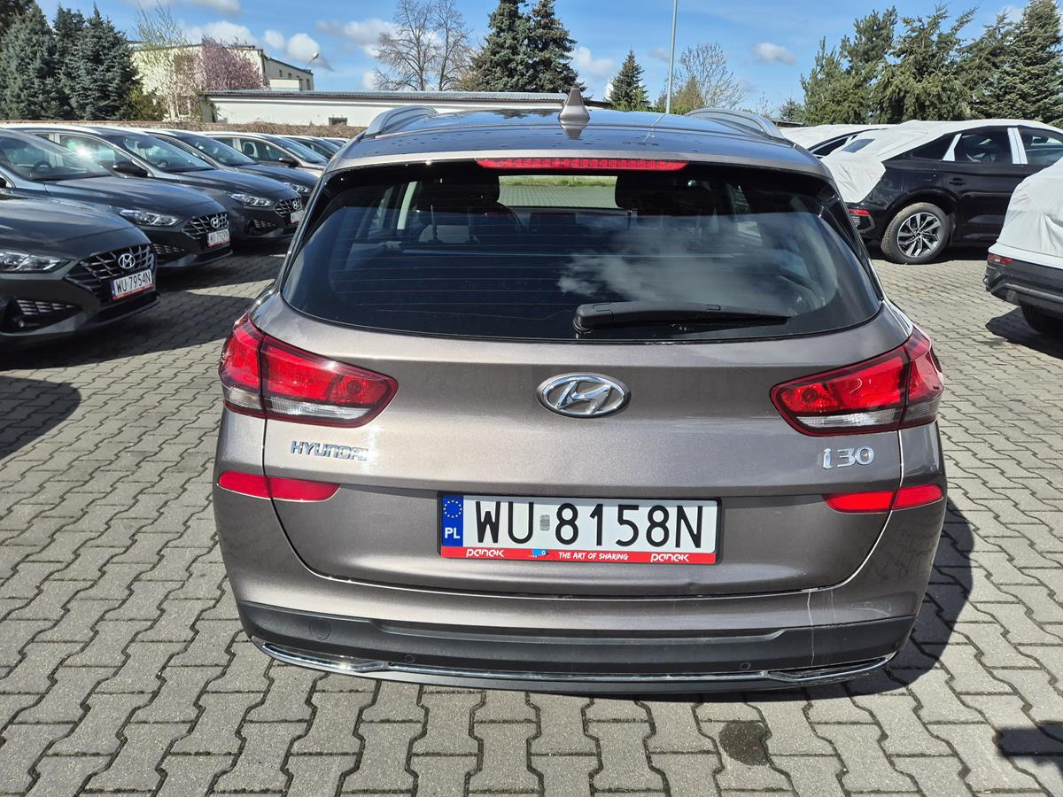 HYUNDAI I30 KOMBI - Osobní auto: obrázek 5 HYUNDAI I30 KOMBI - Osobní auto: obrázek 5