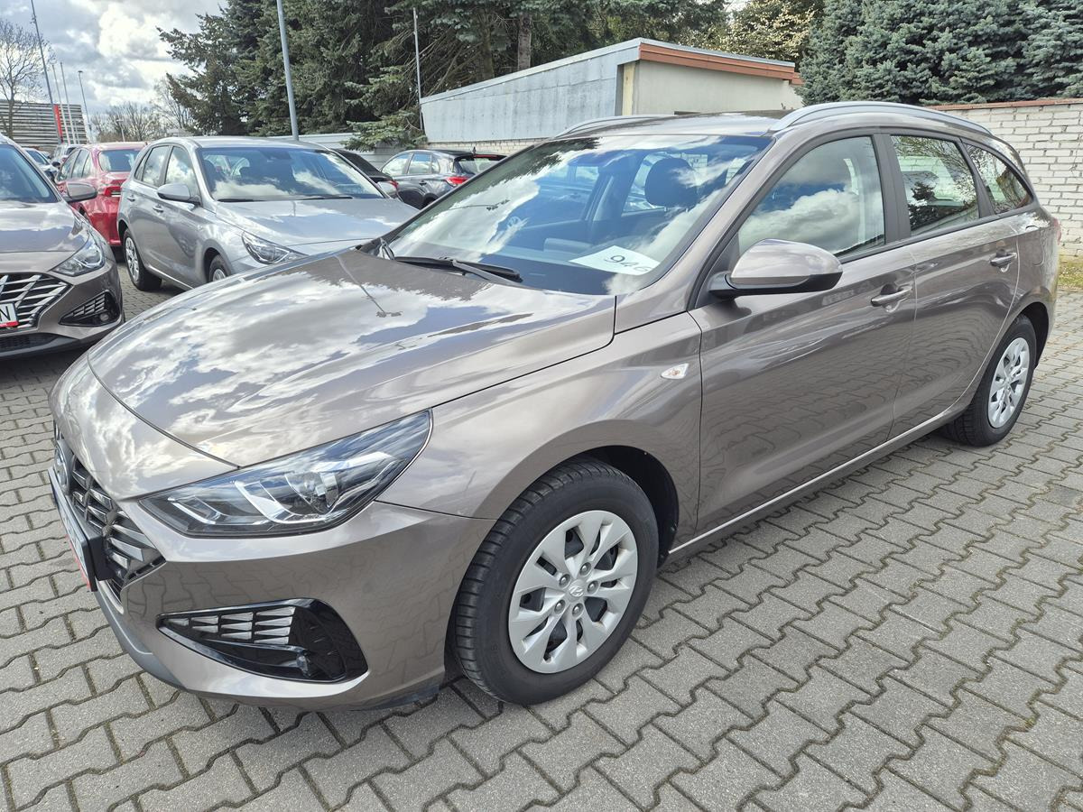 HYUNDAI I30 KOMBI - Osobní auto: obrázek 2 HYUNDAI I30 KOMBI - Osobní auto: obrázek 2
