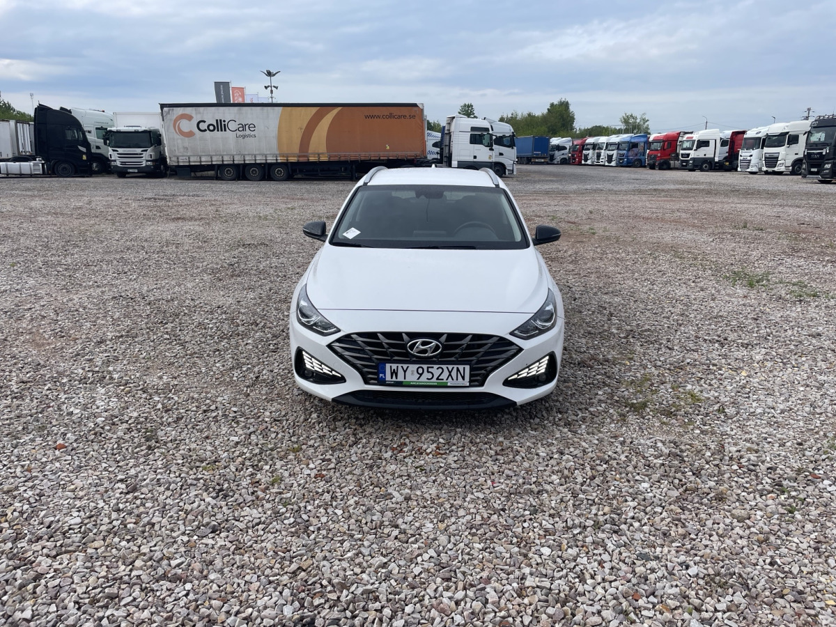 HYUNDAI I30 KOMBI - Osobní auto: obrázek 3 HYUNDAI I30 KOMBI - Osobní auto: obrázek 3