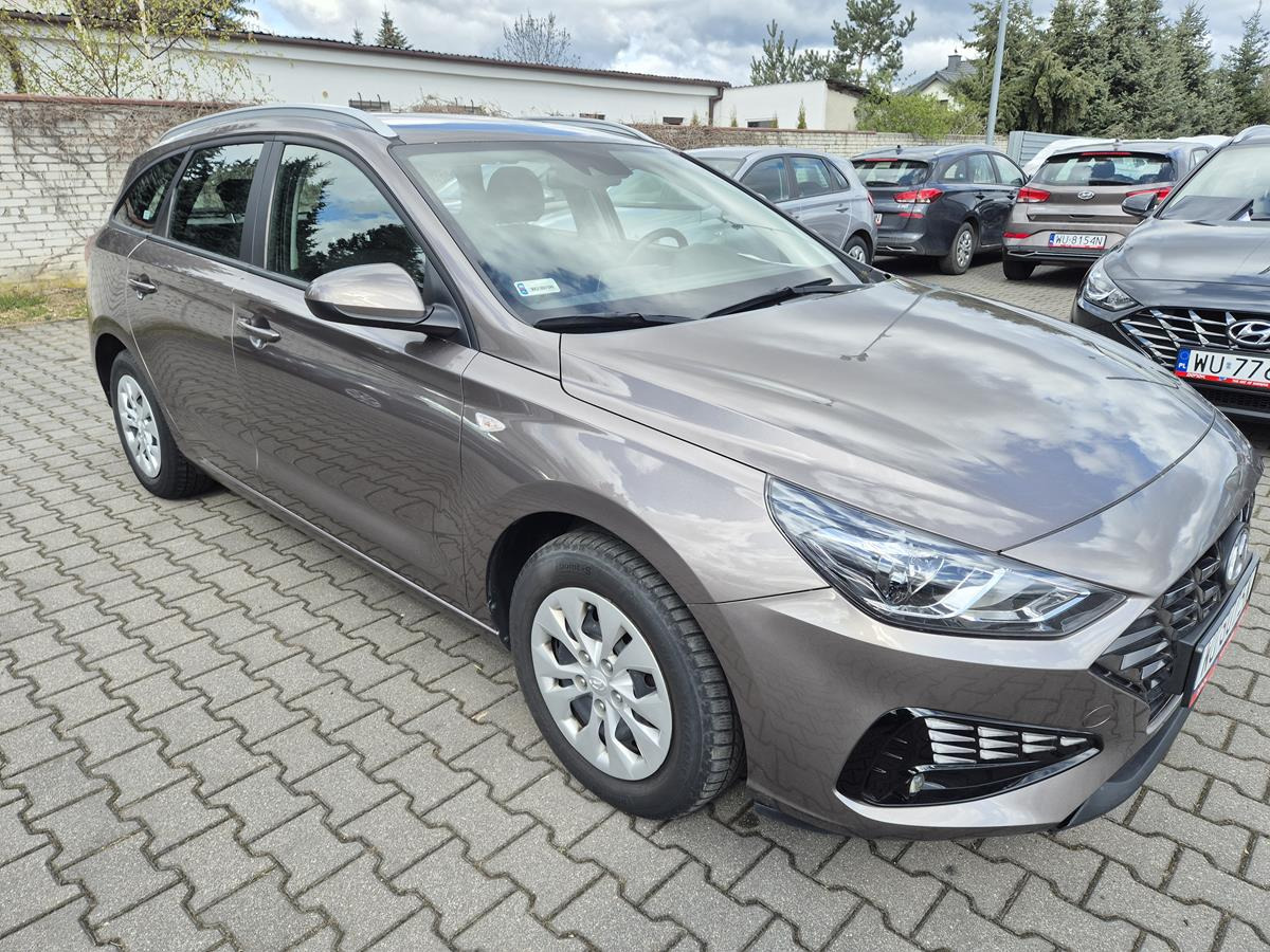HYUNDAI I30 KOMBI - Osobní auto: obrázek 1 HYUNDAI I30 KOMBI - Osobní auto: obrázek 1
