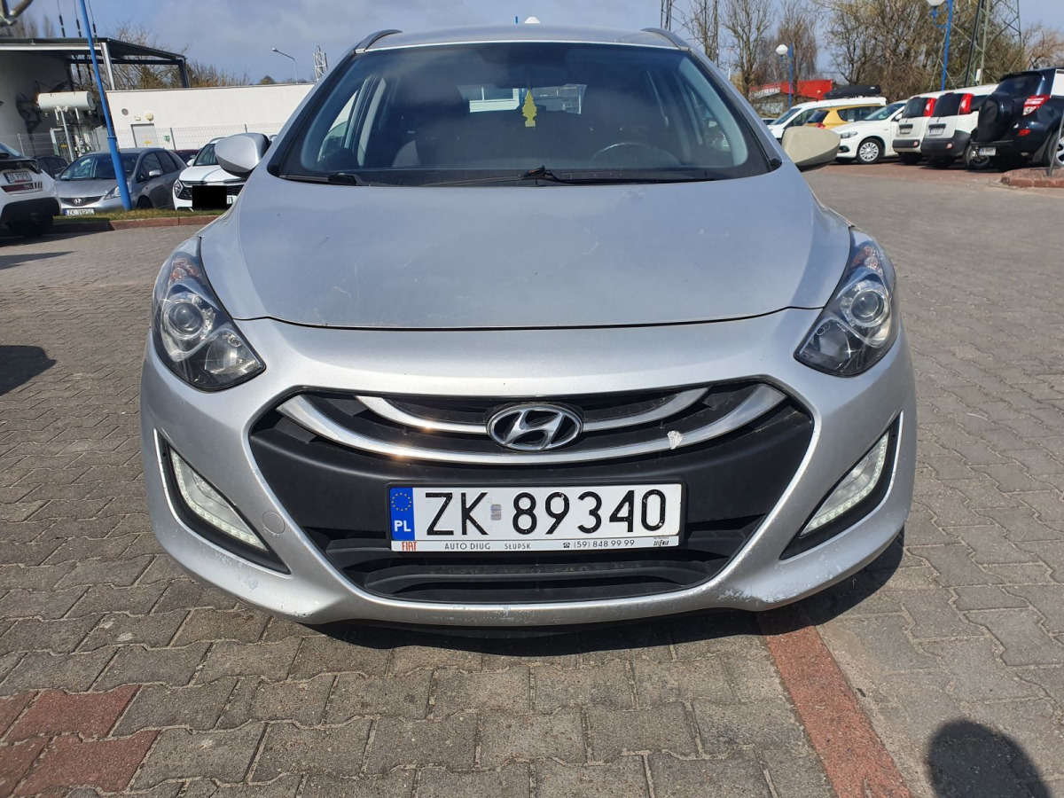 HYUNDAI I30 KOMBI - Osobní auto: obrázek 5 HYUNDAI I30 KOMBI - Osobní auto: obrázek 5