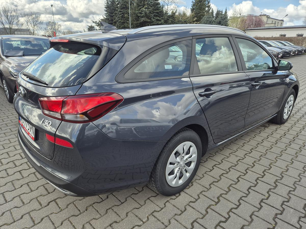 HYUNDAI I30 KOMBI - Osobní auto: obrázek 4 HYUNDAI I30 KOMBI - Osobní auto: obrázek 4
