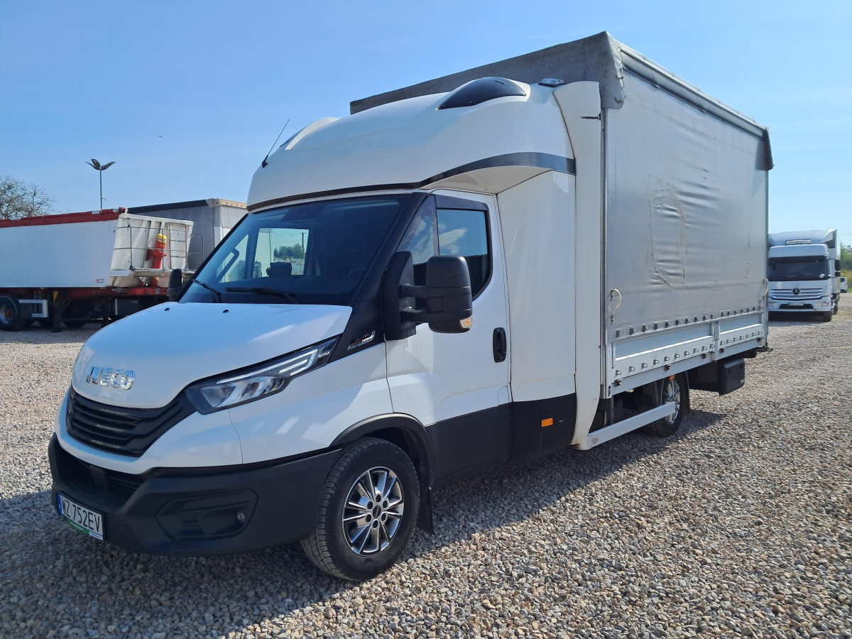 IVECO 35S18 PLANDEKA - Plachtová dodávka: obrázek 3 IVECO 35S18 PLANDEKA - Plachtová dodávka: obrázek 3