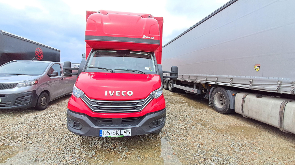 IVECO 50C18 PLANDEKA - Plachtová dodávka: obrázek 2 IVECO 50C18 PLANDEKA - Plachtová dodávka: obrázek 2