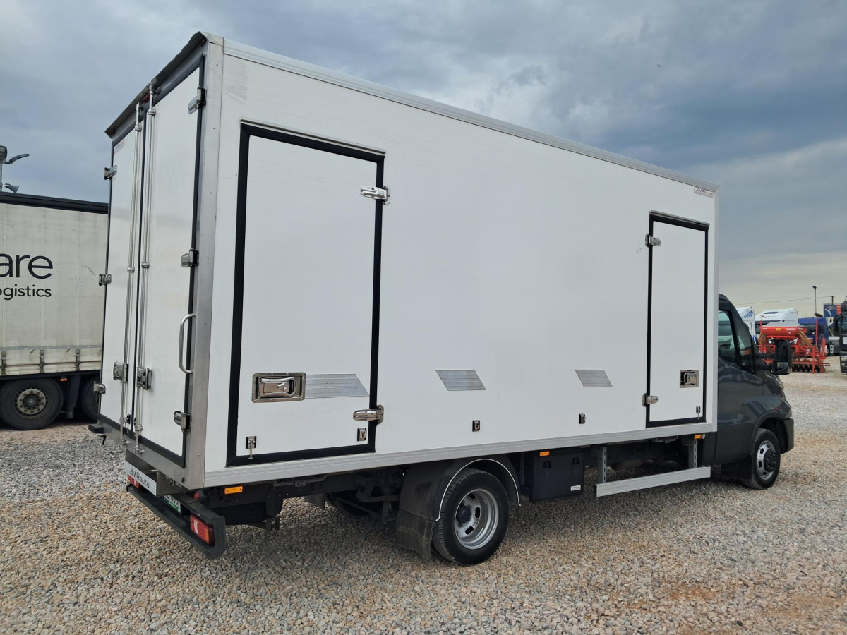 IVECO DAILY 50C18 CHŁODNIA/IZOTERMA - Chladící dodávka: obrázek 4 IVECO DAILY 50C18 CHŁODNIA/IZOTERMA - Chladící dodávka: obrázek 4