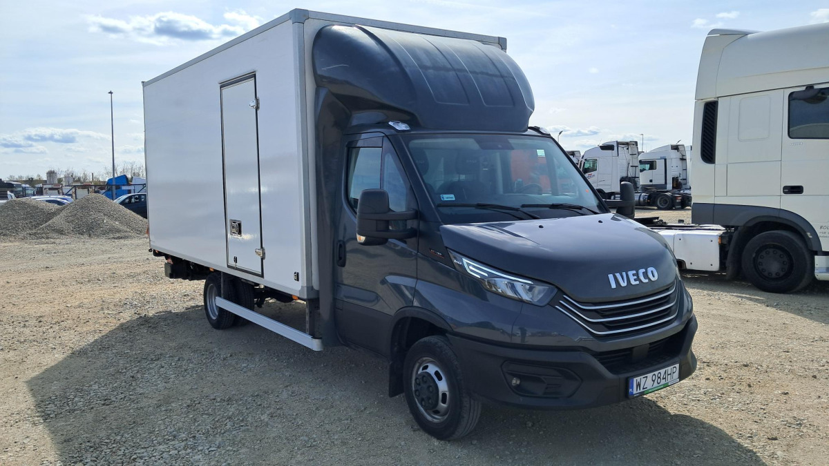 IVECO DAILY 50C18 KONTENER Z WINDĄ - Dodávka skřín: obrázek 1 IVECO DAILY 50C18 KONTENER Z WINDĄ - Dodávka skřín: obrázek 1