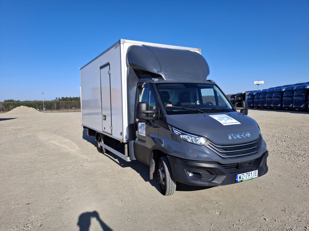 IVECO DAILY 50C18 KONTENER Z WINDĄ - Skříňový nákladní auto: obrázek 1 IVECO DAILY 50C18 KONTENER Z WINDĄ - Skříňový nákladní auto: obrázek 1