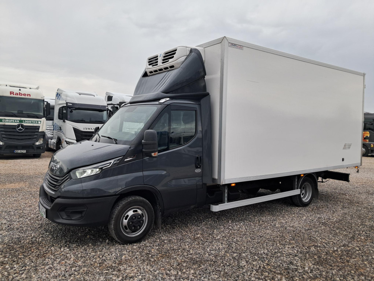 IVECO DAILY IZOTERMICZNY - Chladící dodávka: obrázek 3 IVECO DAILY IZOTERMICZNY - Chladící dodávka: obrázek 3