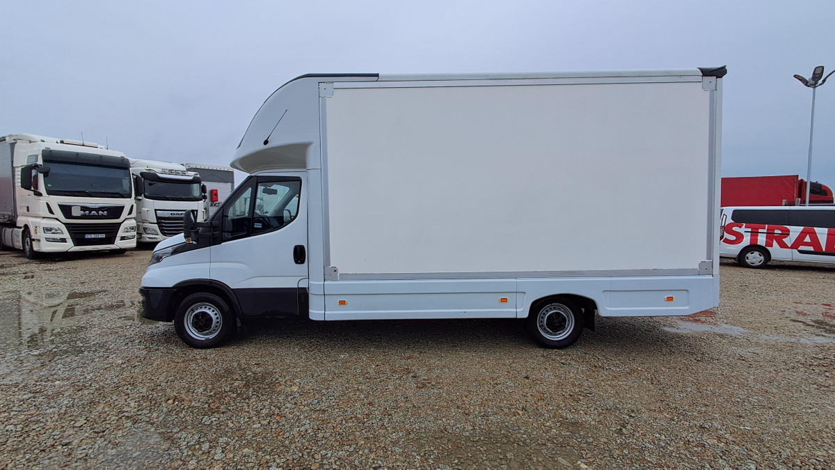 IVECO DAILY KONTENER - Dodávka skřín: obrázek 4 IVECO DAILY KONTENER - Dodávka skřín: obrázek 4