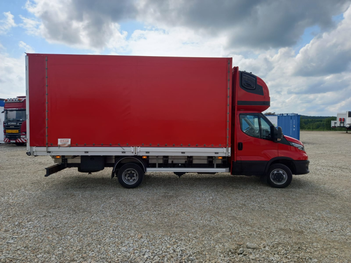 IVECO/JUSAM STANISŁAWJURKOWSKI 50C18/JU06 PLANDEKA - Plachtová dodávka: obrázek 4 IVECO/JUSAM STANISŁAWJURKOWSKI 50C18/JU06 PLANDEKA - Plachtová dodávka: obrázek 4