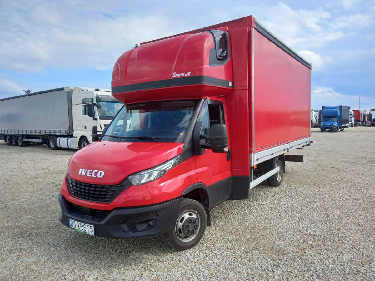 IVECO/JUSAM STANISŁAWJURKOWSKI 50C18/JU06 PLANDEKA - Plachtová dodávka: obrázek 3 IVECO/JUSAM STANISŁAWJURKOWSKI 50C18/JU06 PLANDEKA - Plachtová dodávka: obrázek 3