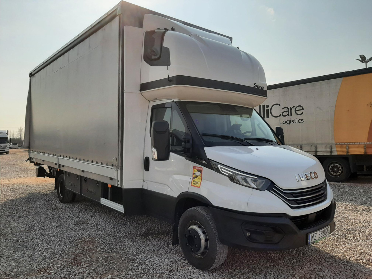 IVECO/JUSAM STANISŁAWJURKOWSKI 70C18/JU06 PLANDEKA Z WINDĄ - Plachtová dodávka: obrázek 1 IVECO/JUSAM STANISŁAWJURKOWSKI 70C18/JU06 PLANDEKA Z WINDĄ - Plachtová dodávka: obrázek 1