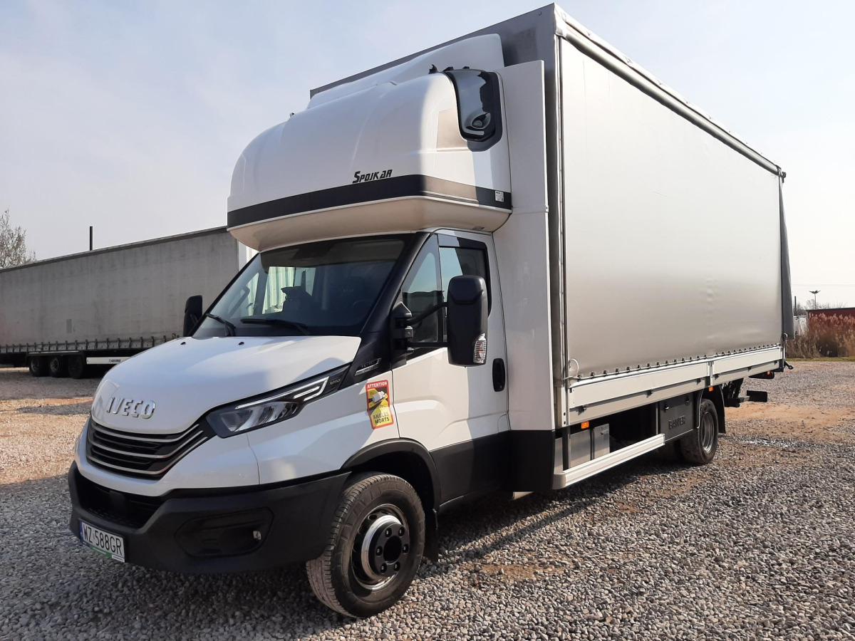 IVECO/JUSAM STANISŁAWJURKOWSKI 70C18/JU06 PLANDEKA Z WINDĄ - Plachtová dodávka: obrázek 2 IVECO/JUSAM STANISŁAWJURKOWSKI 70C18/JU06 PLANDEKA Z WINDĄ - Plachtová dodávka: obrázek 2