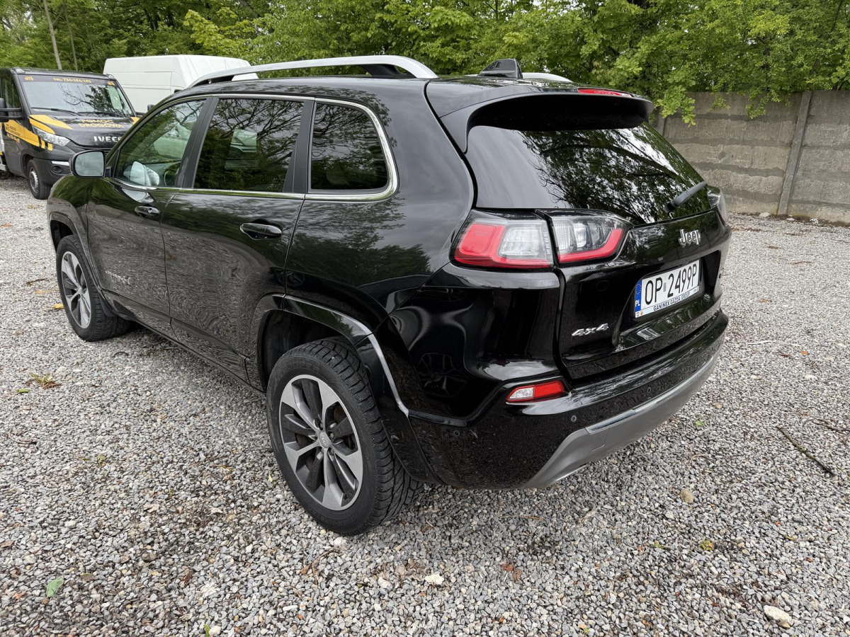 JEEP CHEROKEE OVERLAND 2.0 TURBO AWD AT SUV USZKODZONY SILNIK - SUV: obrázek 4 JEEP CHEROKEE OVERLAND 2.0 TURBO AWD AT SUV USZKODZONY SILNIK - SUV: obrázek 4