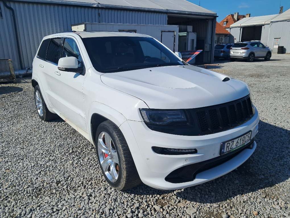 JEEP GRAND CHEROKEE SRT SUV - SUV: obrázek 1 JEEP GRAND CHEROKEE SRT SUV - SUV: obrázek 1