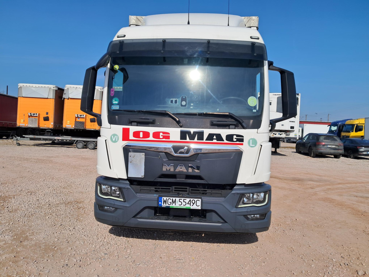 MAN TGM SOLÓWKA - Plachtový nákladní auto: obrázek 4 MAN TGM SOLÓWKA - Plachtový nákladní auto: obrázek 4