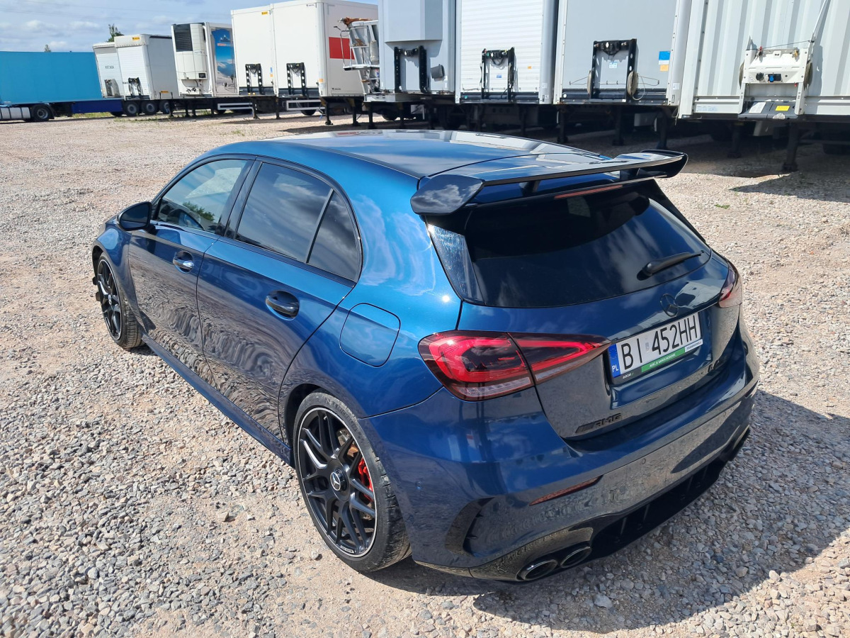 MERCEDES BENZ A45S HATCHBACK - Osobní auto: obrázek 4 MERCEDES BENZ A45S HATCHBACK - Osobní auto: obrázek 4