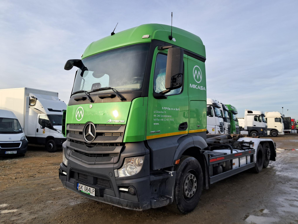 MERCEDES BENZ ACTROS HAKOWIEC - Hákový nosič kontejnerů: obrázek 2 MERCEDES BENZ ACTROS HAKOWIEC - Hákový nosič kontejnerů: obrázek 2