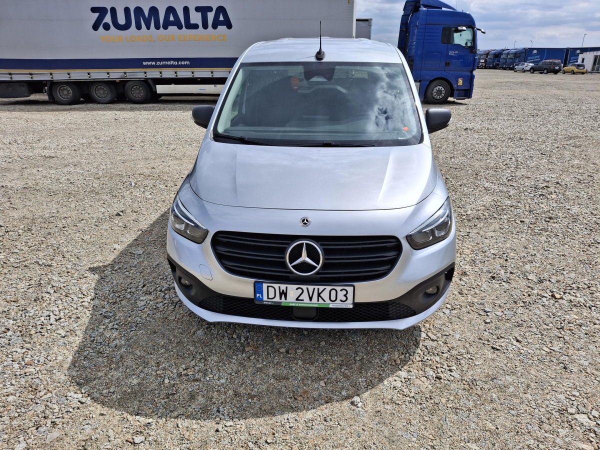 MERCEDES BENZ CITAN FURGON PRZESZKLONY - Furgon: obrázek 2 MERCEDES BENZ CITAN FURGON PRZESZKLONY - Furgon: obrázek 2