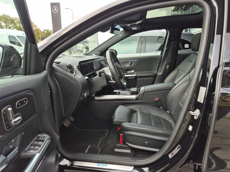 SUV MERCEDES BENZ EQA 350 4MATIC SUV: obrázek 7
