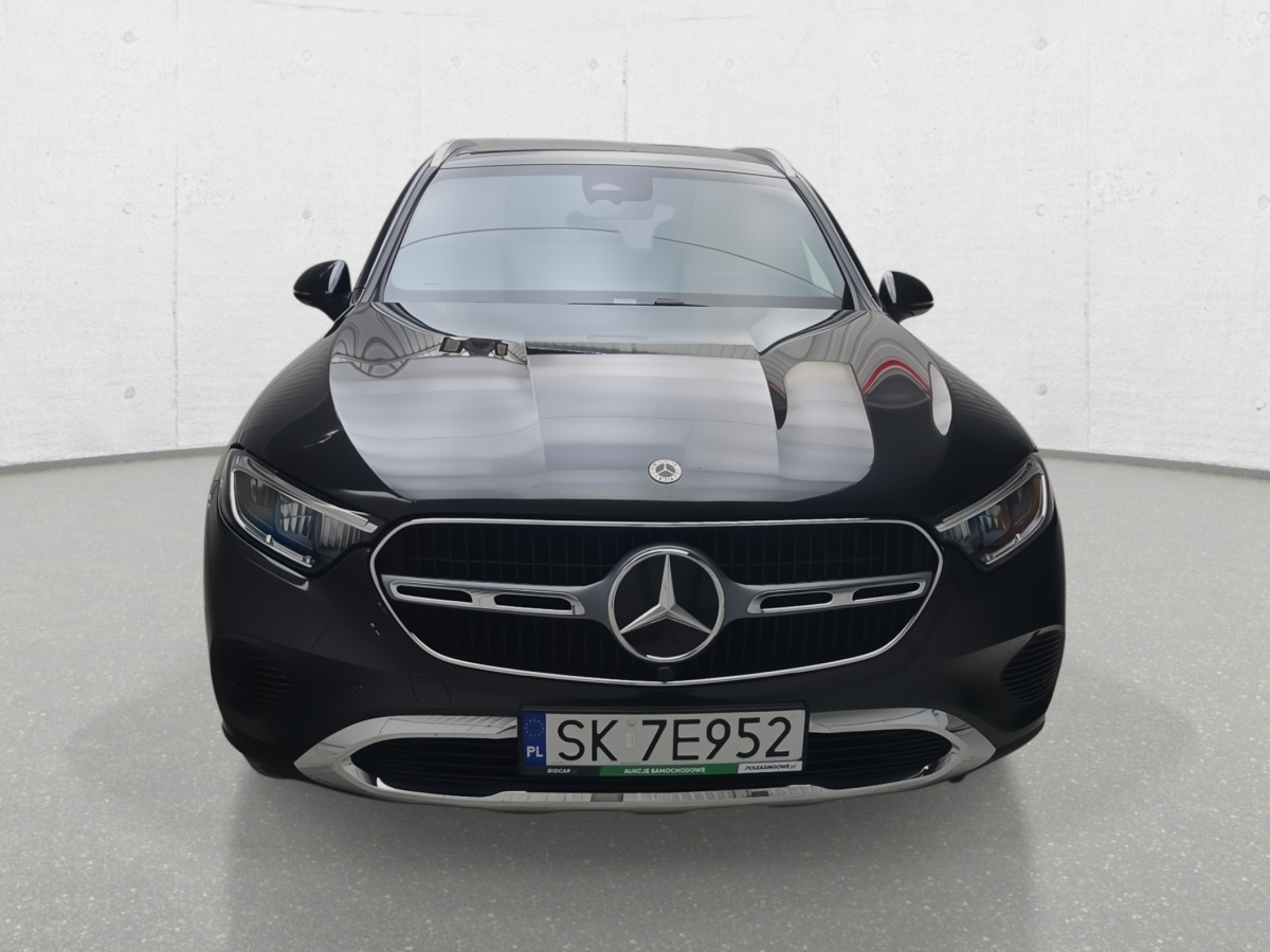 MERCEDES BENZ GLC 220 D 4MATIC SUV - SUV: obrázek 3 MERCEDES BENZ GLC 220 D 4MATIC SUV - SUV: obrázek 3