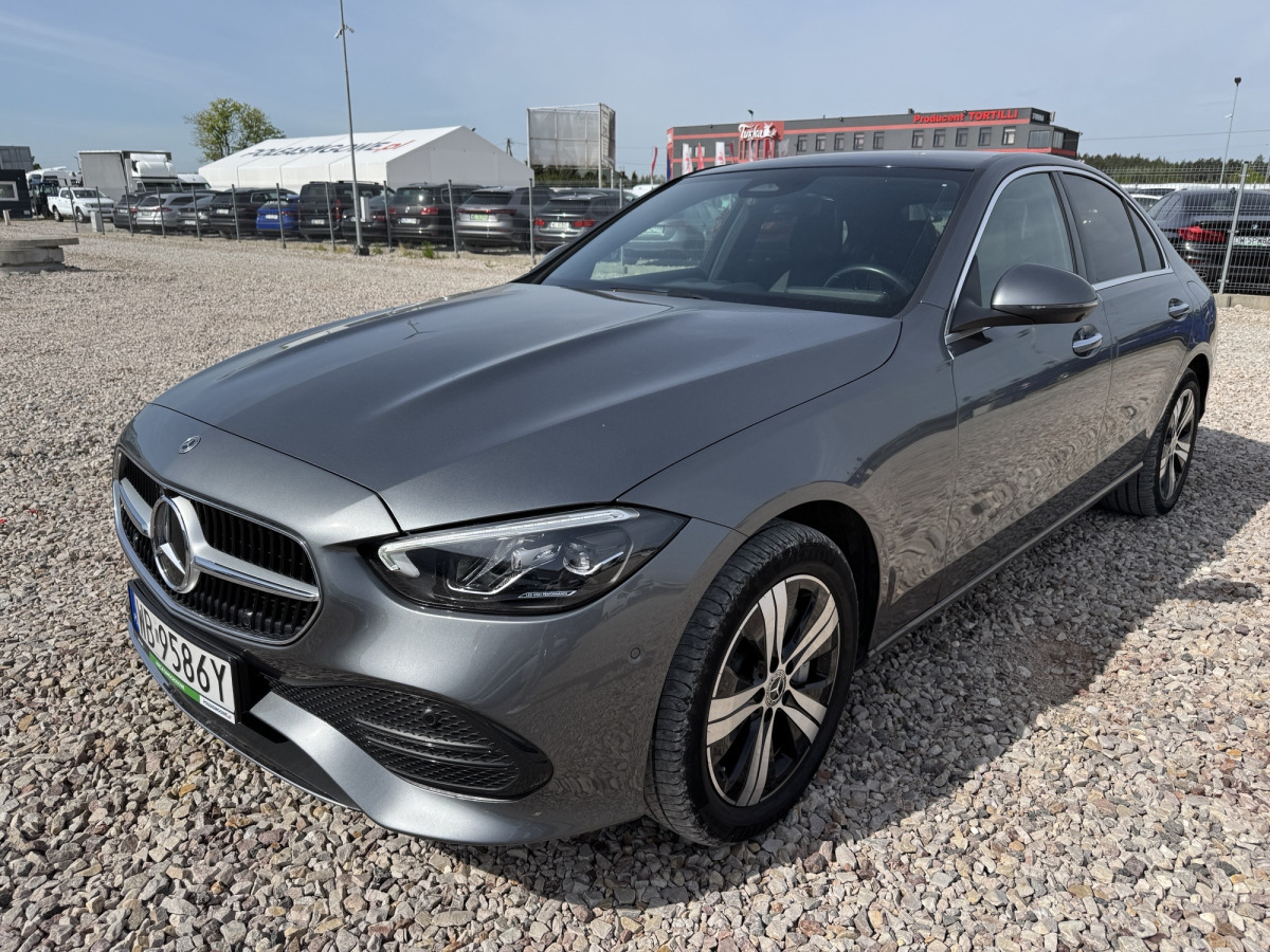 MERCEDES BENZ KLASA C SEDAN - Osobní auto: obrázek 3 MERCEDES BENZ KLASA C SEDAN - Osobní auto: obrázek 3