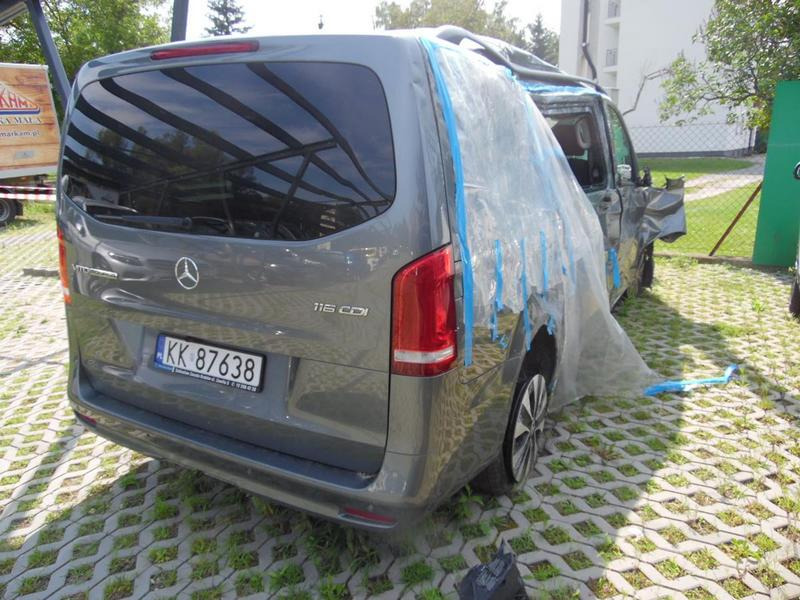 MERCEDES BENZ VITO VAN - Osobní auto: obrázek 4 MERCEDES BENZ VITO VAN - Osobní auto: obrázek 4