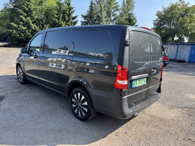MERCEDES BENZ eVITO FURGON BLASZAK - Furgon, Elektrická dodávka: obrázek 3 MERCEDES BENZ eVITO FURGON BLASZAK - Furgon, Elektrická dodávka: obrázek 3