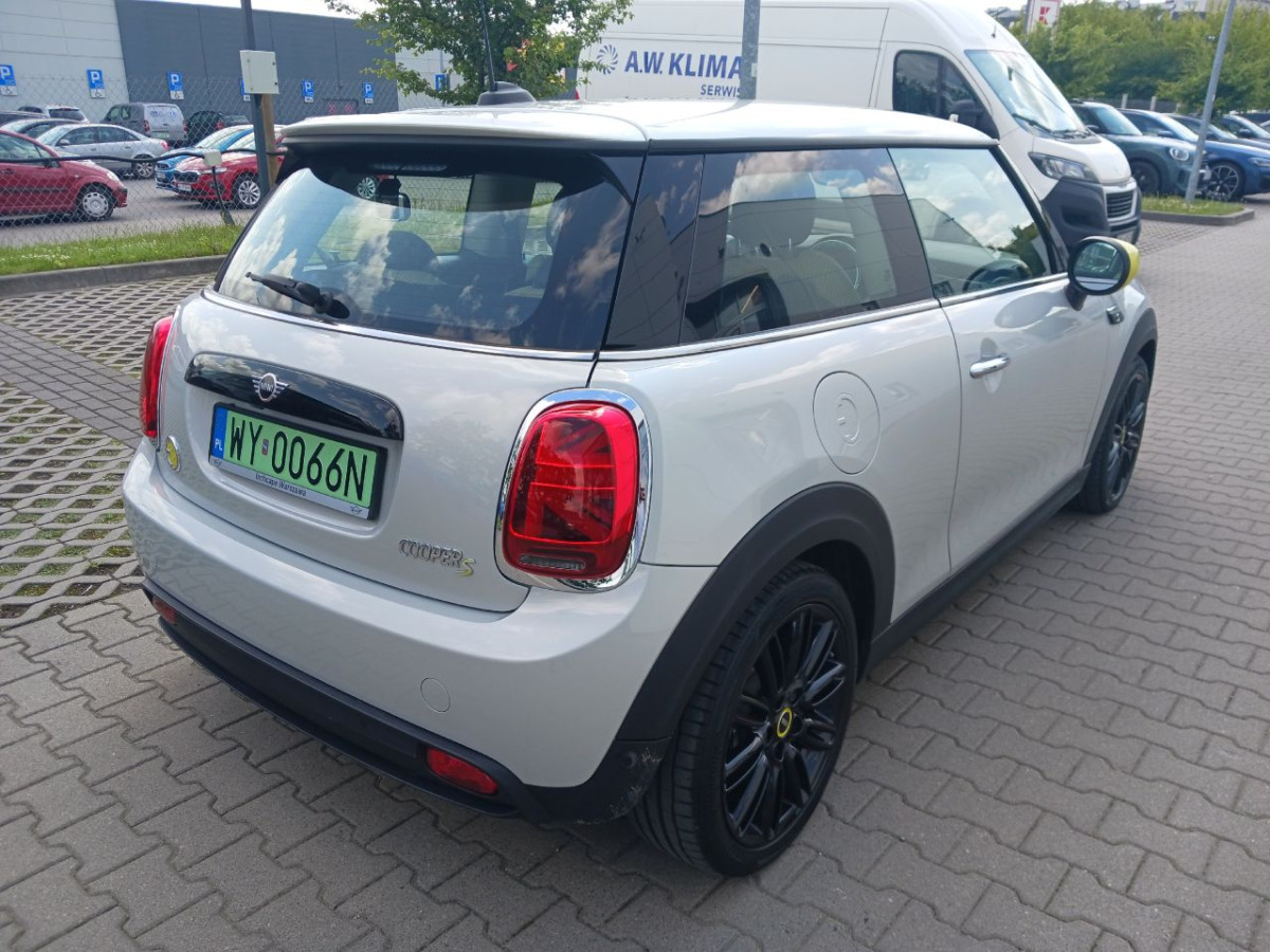 MINI Cooper SE Classic Trim HATCHBACK - Hatchback: obrázek 3 MINI Cooper SE Classic Trim HATCHBACK - Hatchback: obrázek 3