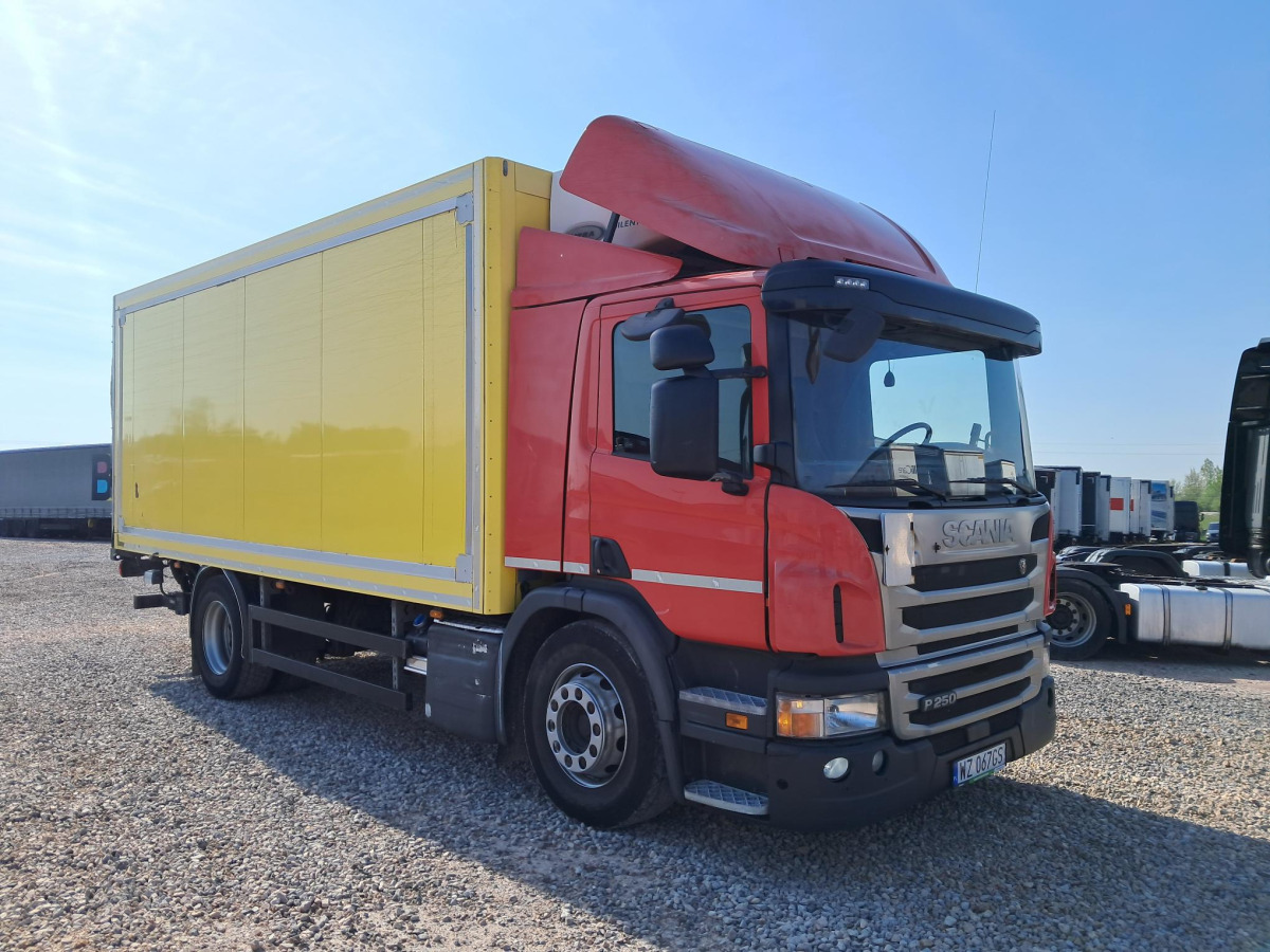 SCANIA P250 CHŁODNIA - Chladírenský nákladní automobil: obrázek 1 SCANIA P250 CHŁODNIA - Chladírenský nákladní automobil: obrázek 1