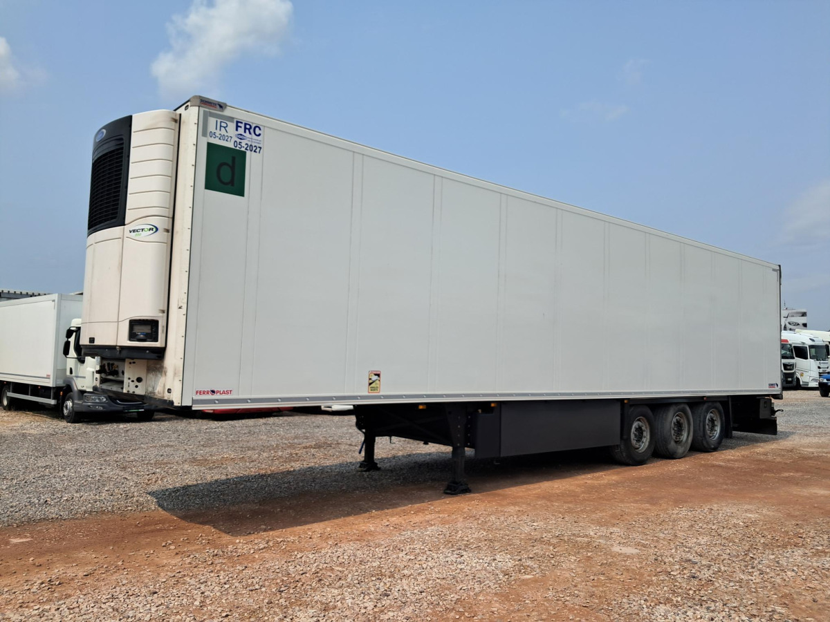 SCHMITZ CARGOBULL SKO 24/L-13. FP COOL V7 CHŁODNIA - Chladírenský přívěs: obrázek 2 SCHMITZ CARGOBULL SKO 24/L-13. FP COOL V7 CHŁODNIA - Chladírenský přívěs: obrázek 2