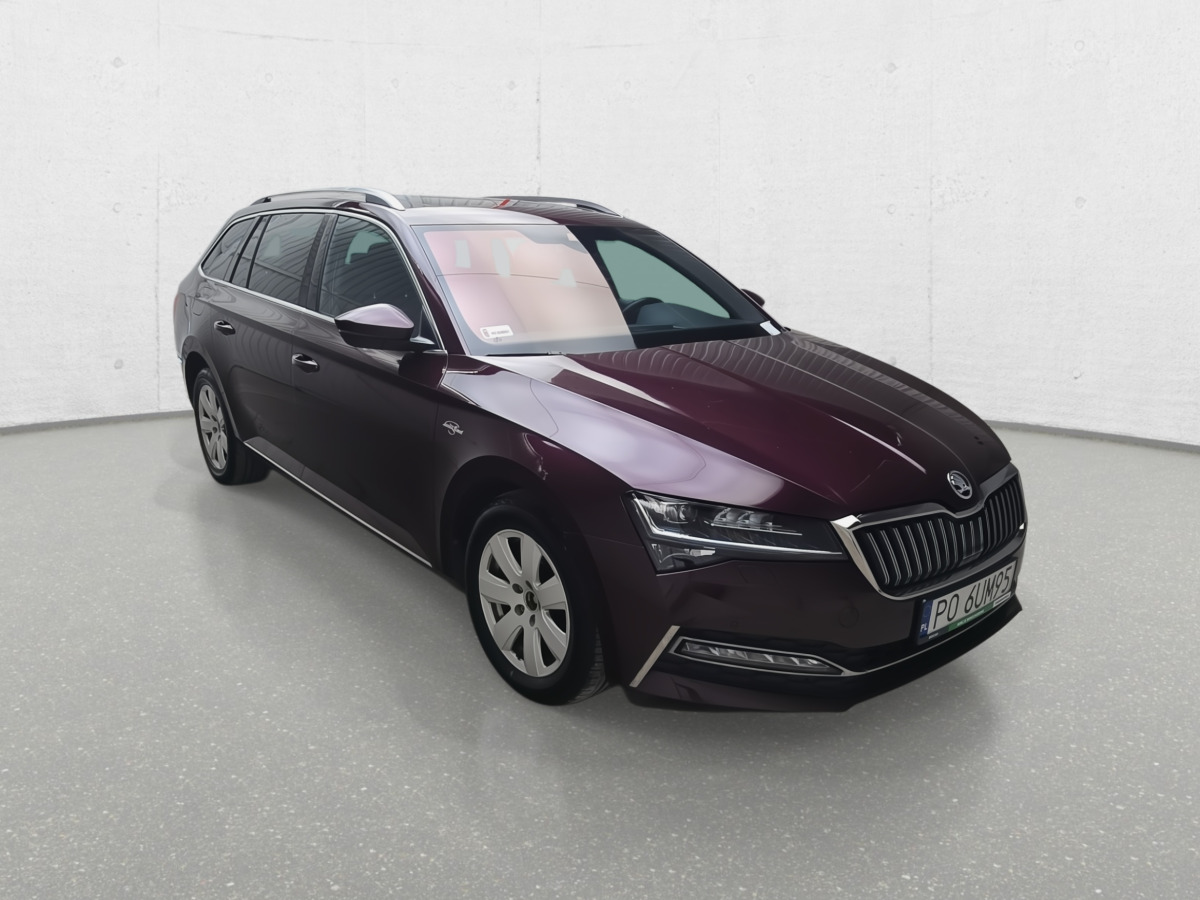 SKODA SUPERB KOMBI - Osobní auto: obrázek 2 SKODA SUPERB KOMBI - Osobní auto: obrázek 2