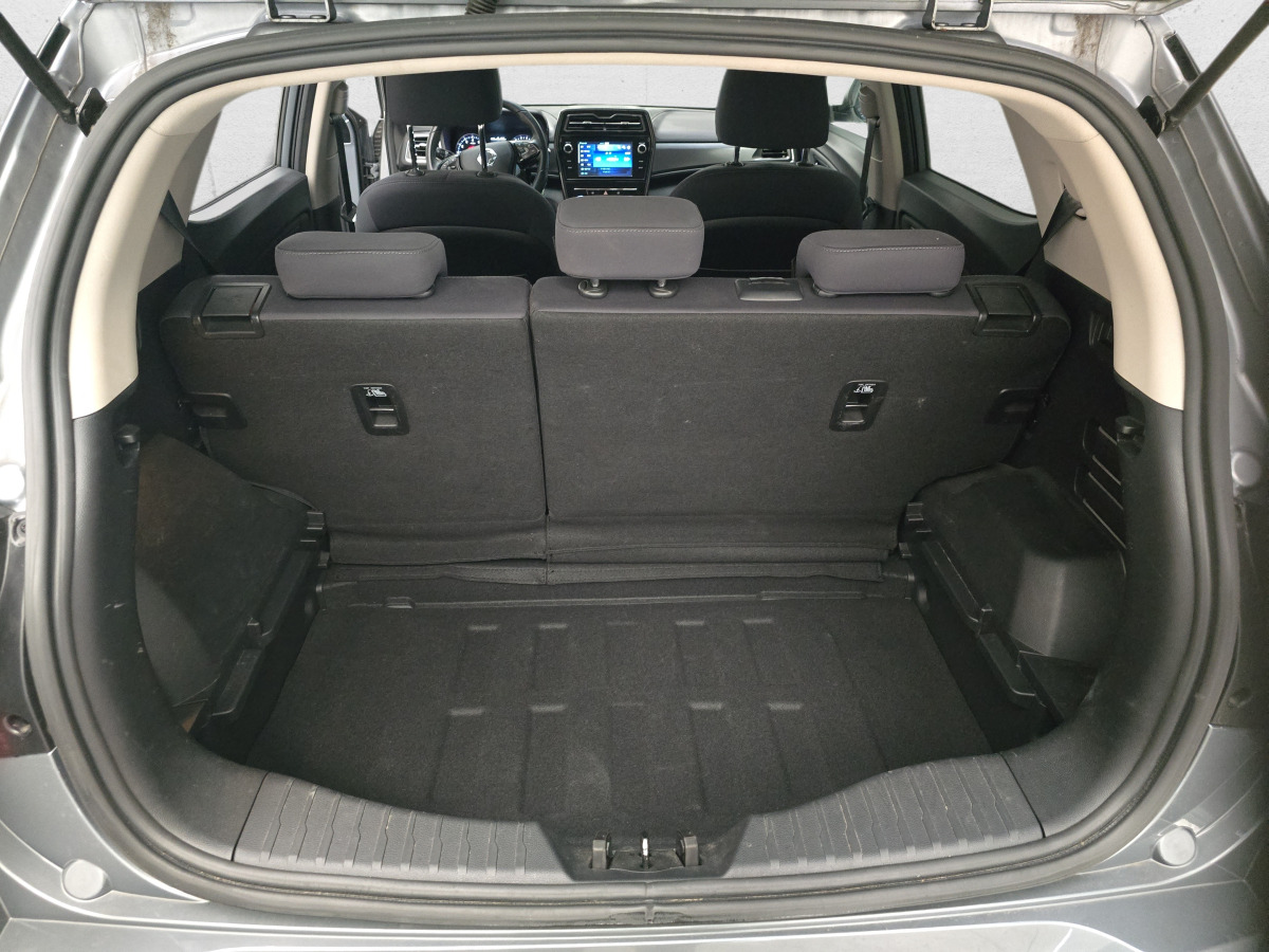 SUV SSANGYONG   TIVOLI SUV: obrázek 14