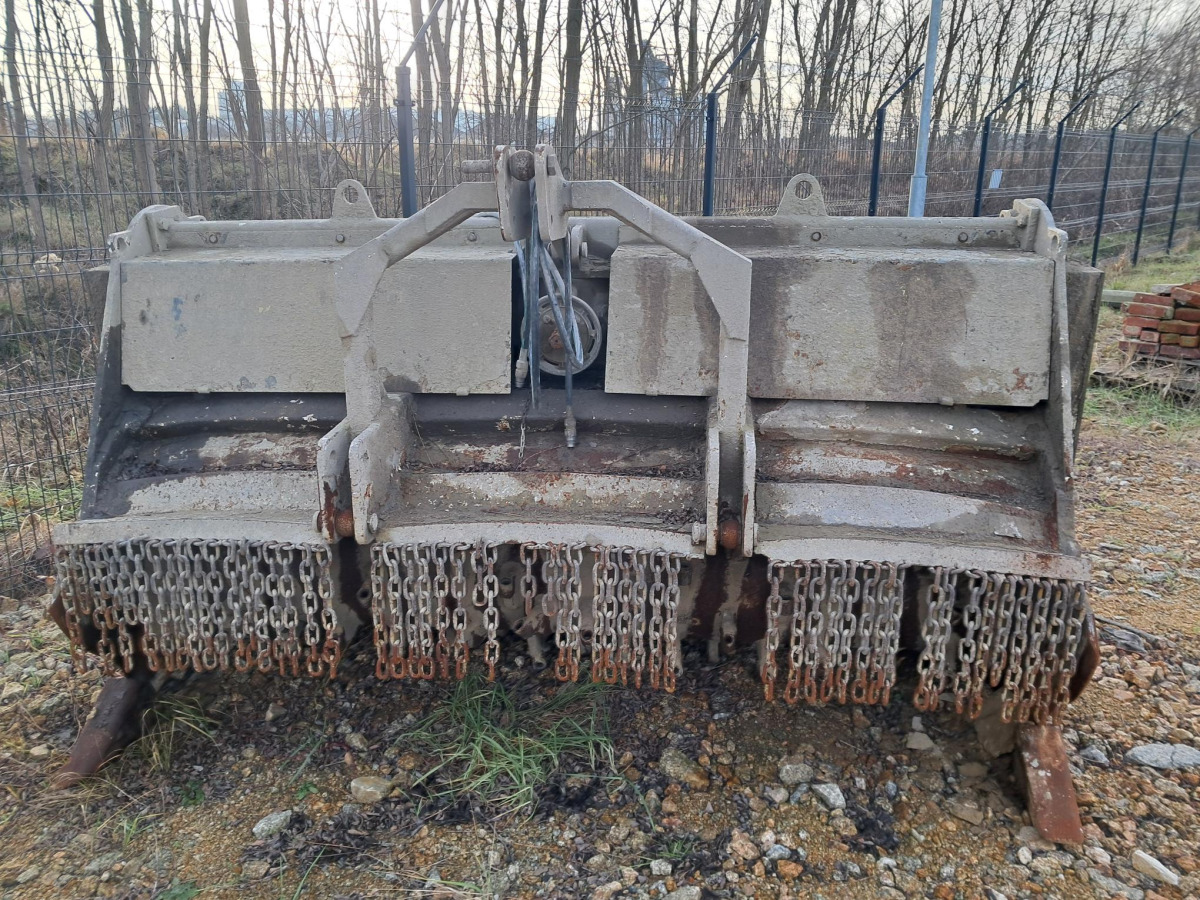 Stabilizator gruntu TOZAMET FG-650B – 2400 mm – 650 mm – wał 310 obr/min - Zemní fréza: obrázek 3 Stabilizator gruntu TOZAMET FG-650B – 2400 mm – 650 mm – wał 310 obr/min - Zemní fréza: obrázek 3