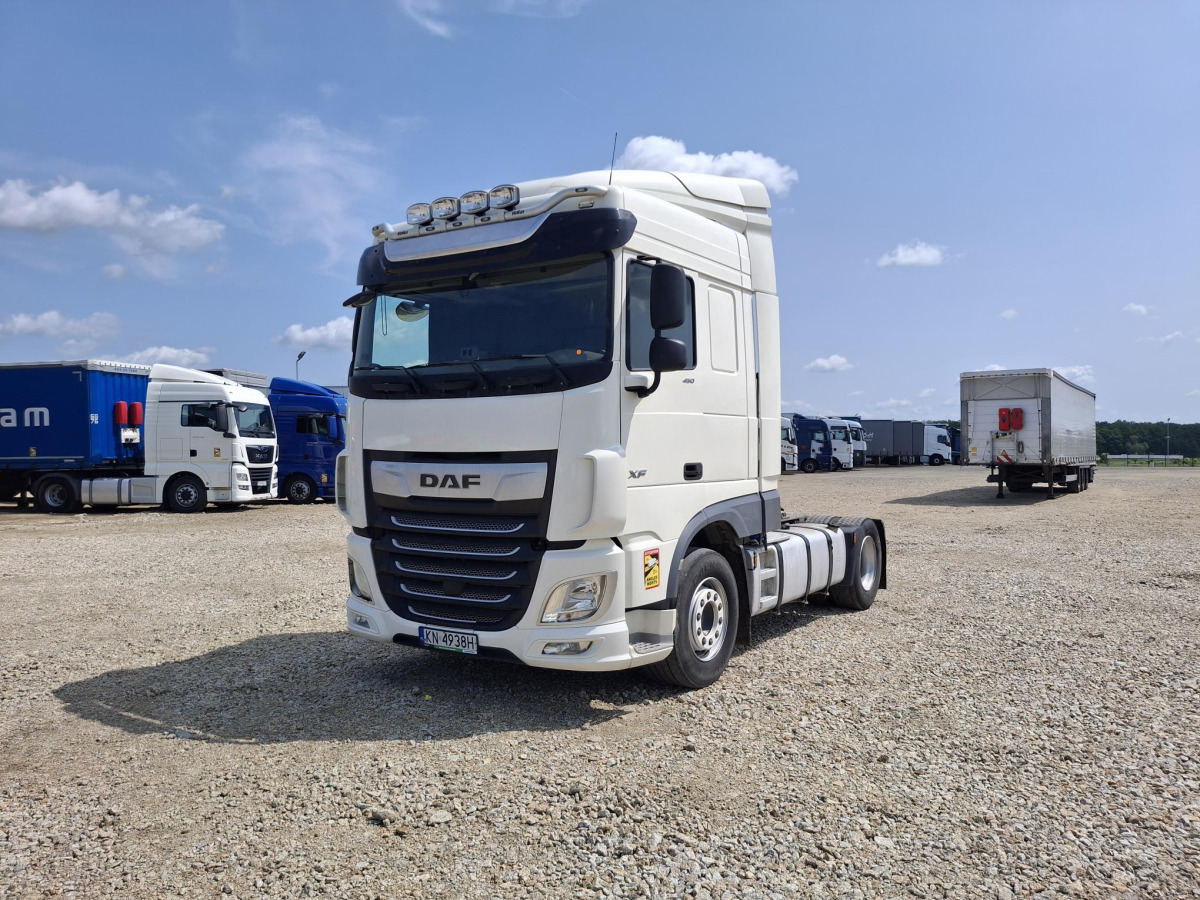 DAF XF 450 FT CIĄGNIK SIODŁOWY - Tahač: obrázek 2 DAF XF 450 FT CIĄGNIK SIODŁOWY - Tahač: obrázek 2