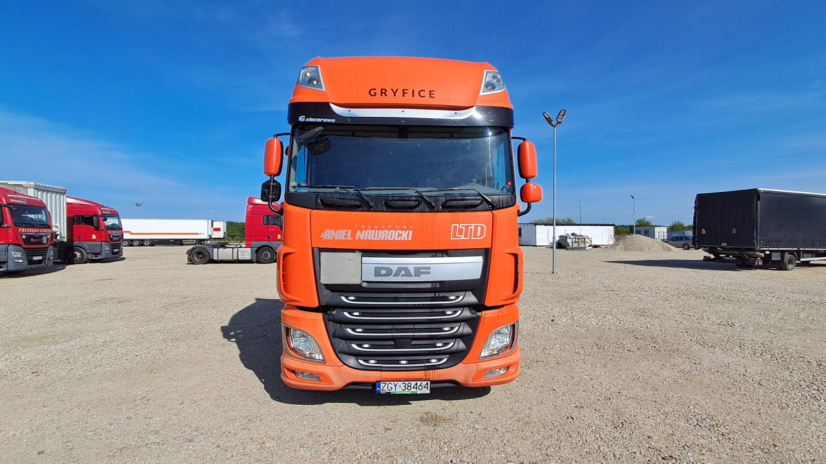 DAF XF 460 FT CIĄGNIK SIODŁOWY - Tahač: obrázek 3 DAF XF 460 FT CIĄGNIK SIODŁOWY - Tahač: obrázek 3