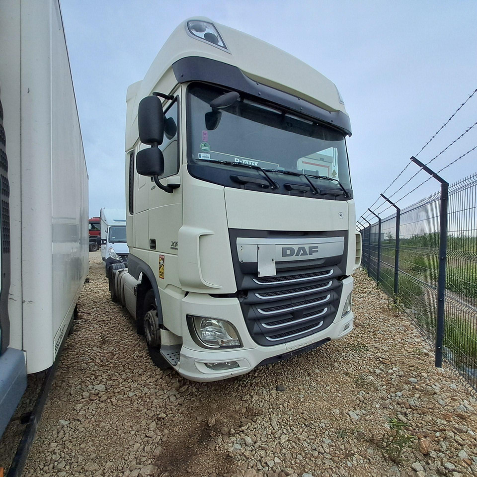 DAF XF 460 FT CIĄGNIK SIODŁOWY - Tahač: obrázek 1 DAF XF 460 FT CIĄGNIK SIODŁOWY - Tahač: obrázek 1