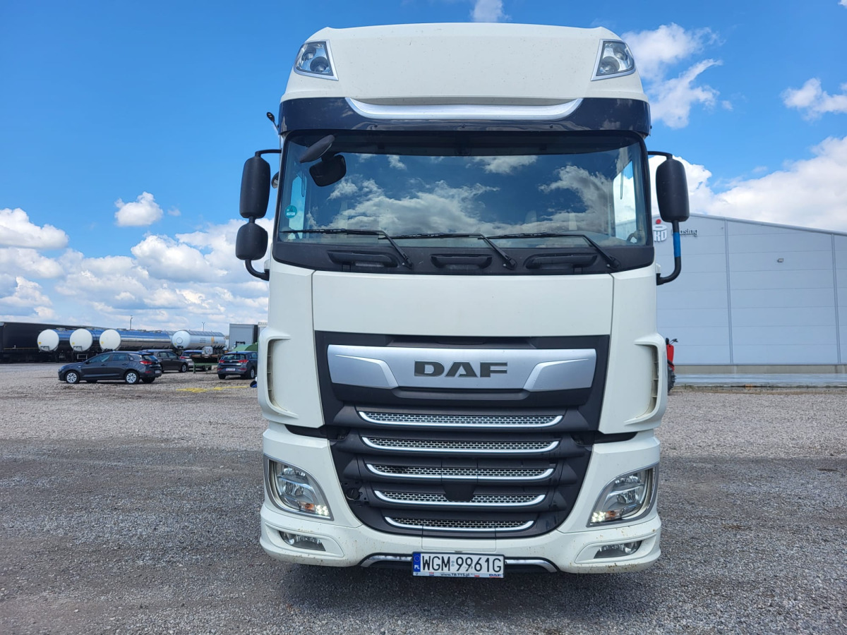 DAF XF 480 FT 4X2 SUPER SPACE CAB CIĄGNIK SIODŁOWY - Tahač: obrázek 2 DAF XF 480 FT 4X2 SUPER SPACE CAB CIĄGNIK SIODŁOWY - Tahač: obrázek 2