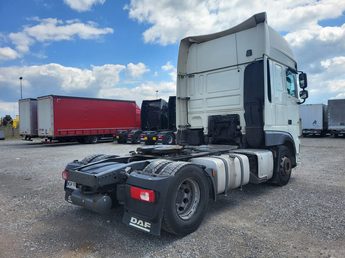 DAF XF 480 FT 4X2 SUPER SPACE CAB CIĄGNIK SIODŁOWY - Tahač: obrázek 4 DAF XF 480 FT 4X2 SUPER SPACE CAB CIĄGNIK SIODŁOWY - Tahač: obrázek 4