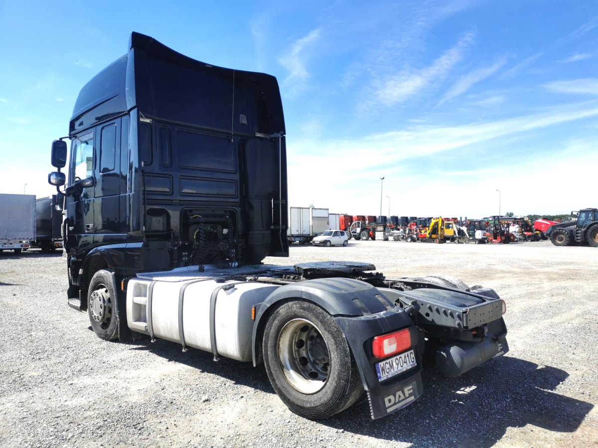 DAF XF 480 FT SUPER SPACE CAB CIĄGNIK SIODŁOWY - Tahač: obrázek 4 DAF XF 480 FT SUPER SPACE CAB CIĄGNIK SIODŁOWY - Tahač: obrázek 4