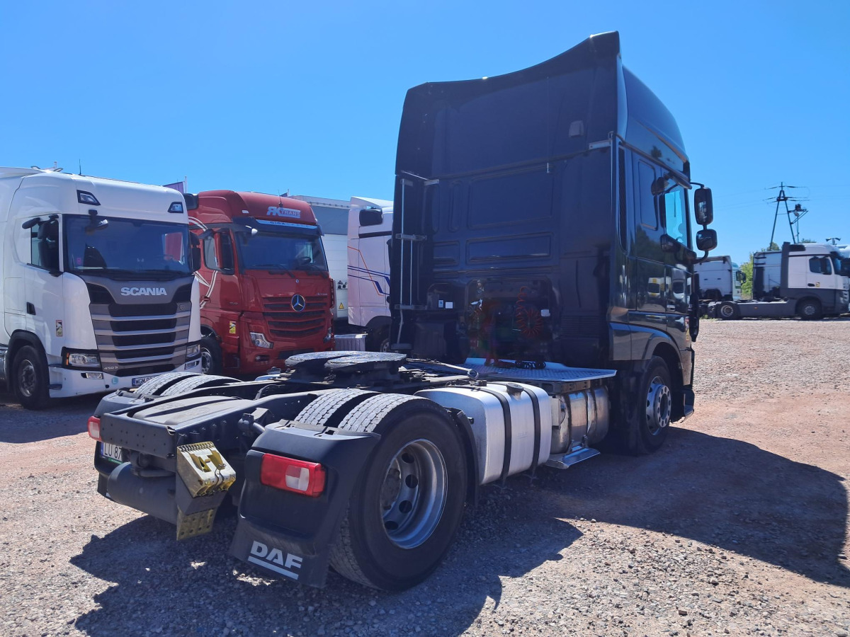 DAF XF 510 FT CIĄGNIK SIODŁOWY - Tahač: obrázek 4 DAF XF 510 FT CIĄGNIK SIODŁOWY - Tahač: obrázek 4