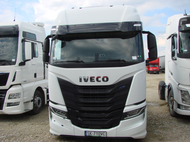 IVECO AS440ST/FP LT LNG CIĄGNIK SIODŁOWY - Tahač: obrázek 2 IVECO AS440ST/FP LT LNG CIĄGNIK SIODŁOWY - Tahač: obrázek 2