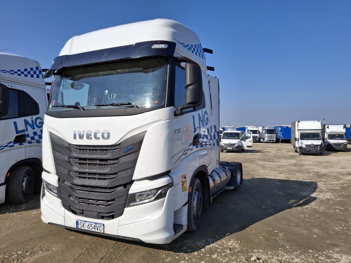 IVECO AS440ST/FP LT LNG CIĄGNIK SIODŁOWY - Tahač: obrázek 3 IVECO AS440ST/FP LT LNG CIĄGNIK SIODŁOWY - Tahač: obrázek 3