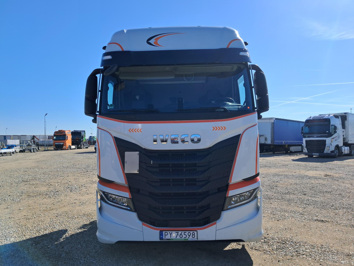 IVECO AS440ST/FP LT LNG CIĄGNIK SIODŁOWY - Tahač: obrázek 2 IVECO AS440ST/FP LT LNG CIĄGNIK SIODŁOWY - Tahač: obrázek 2