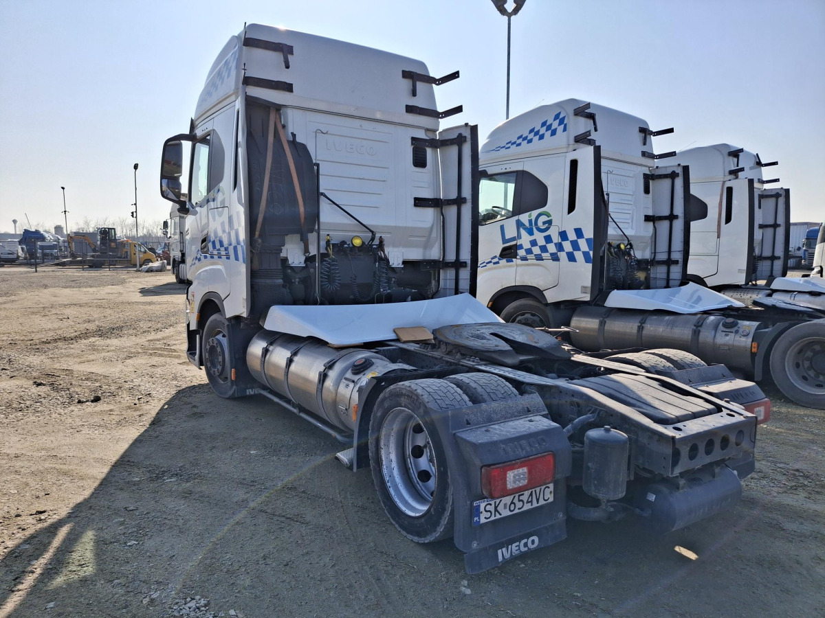 IVECO AS440ST/FP LT LNG CIĄGNIK SIODŁOWY - Tahač: obrázek 4 IVECO AS440ST/FP LT LNG CIĄGNIK SIODŁOWY - Tahač: obrázek 4