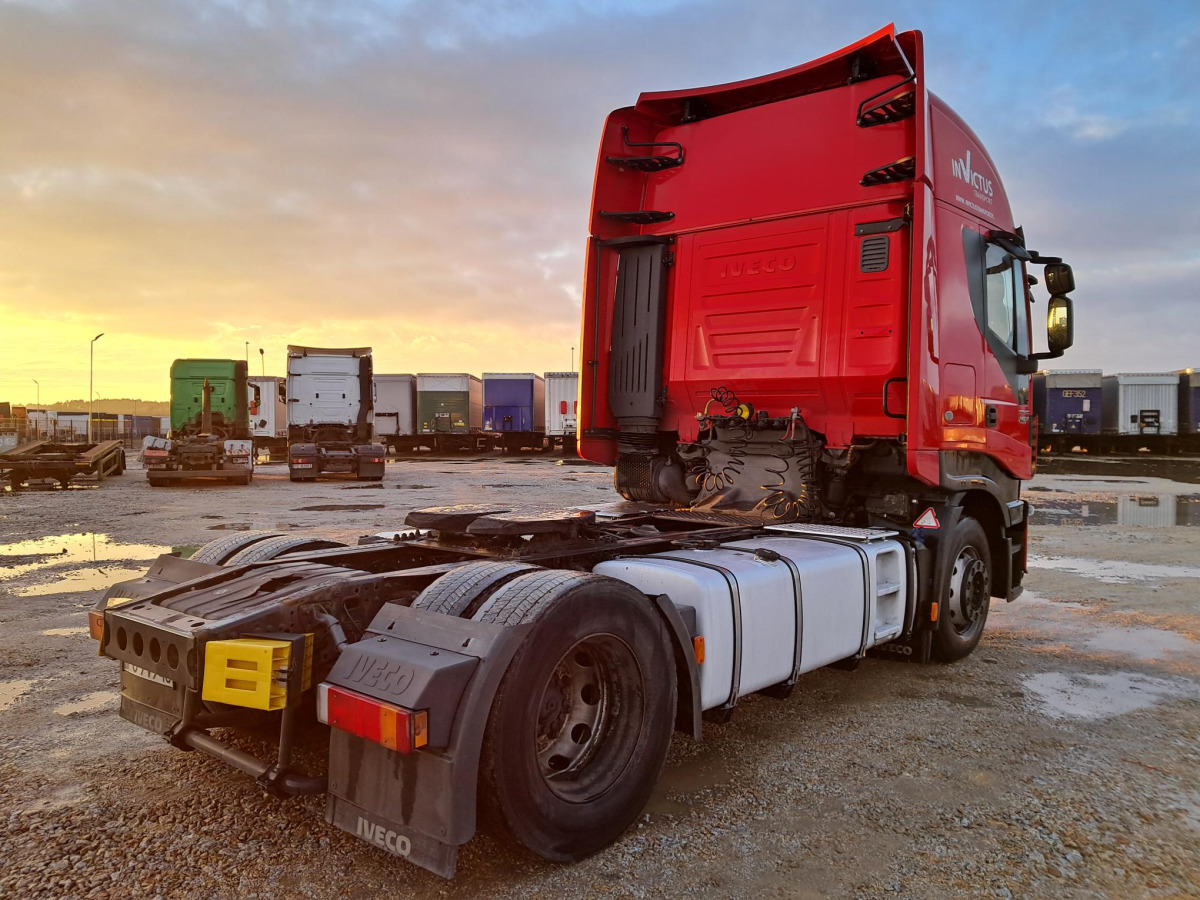 IVECO AS440T/P CIĄGNIK SIODŁOWY - Tahač: obrázek 5 IVECO AS440T/P CIĄGNIK SIODŁOWY - Tahač: obrázek 5